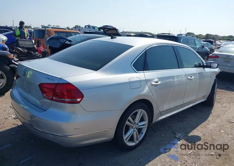 2014 Volkswagen Passat 2.0L Tdi Sel Premium из США, поврежденный, VIN 1VWCN7A35EC116975